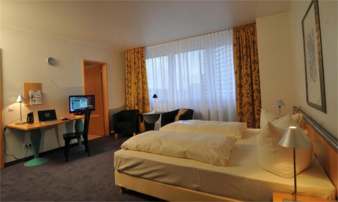 Best Western Hotel Im Forum Muelheim Мюльгайм-ан-дер-Рур Екстер'єр фото