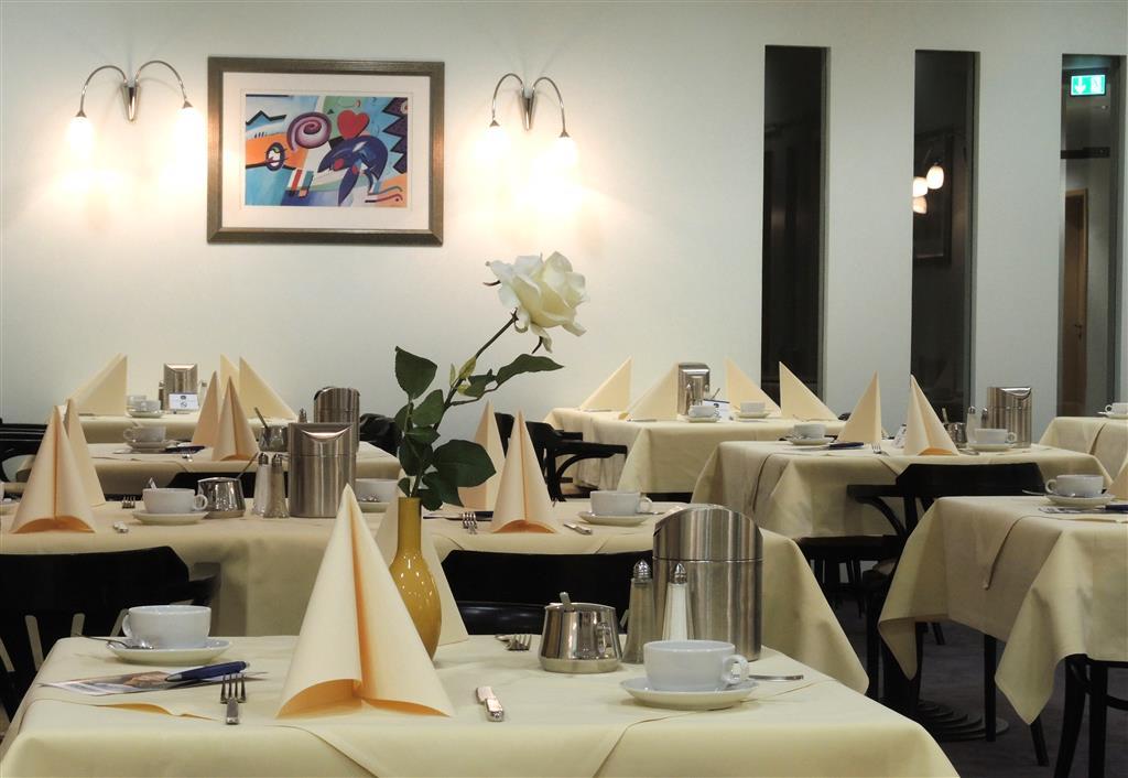 Best Western Hotel Im Forum Muelheim Мюльгайм-ан-дер-Рур Ресторан фото