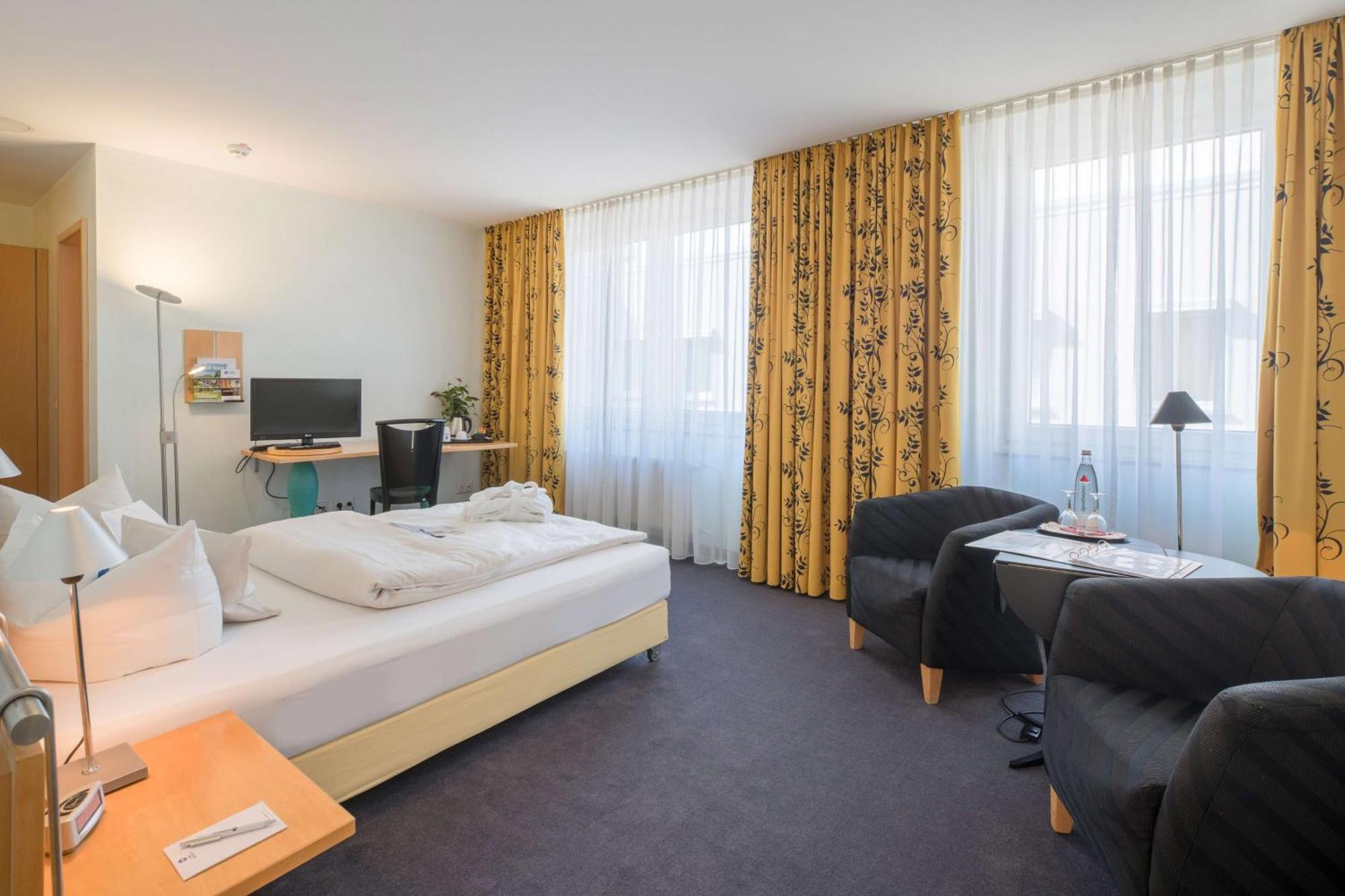 Best Western Hotel Im Forum Muelheim Мюльгайм-ан-дер-Рур Екстер'єр фото